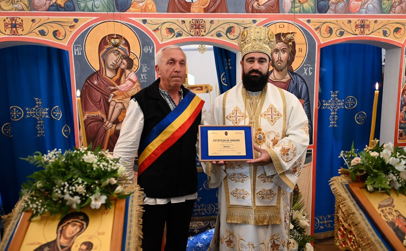 Prezențe arhierești în Duminica după Înălțarea Sfintei Cruci 268672