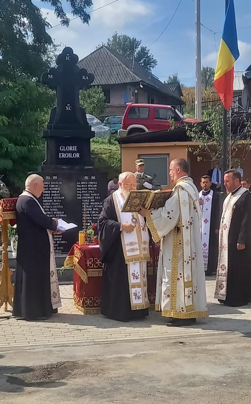 Sfințirea Monumentului Eroilor din Beudiu, Bistriţa-Năsăud 268664