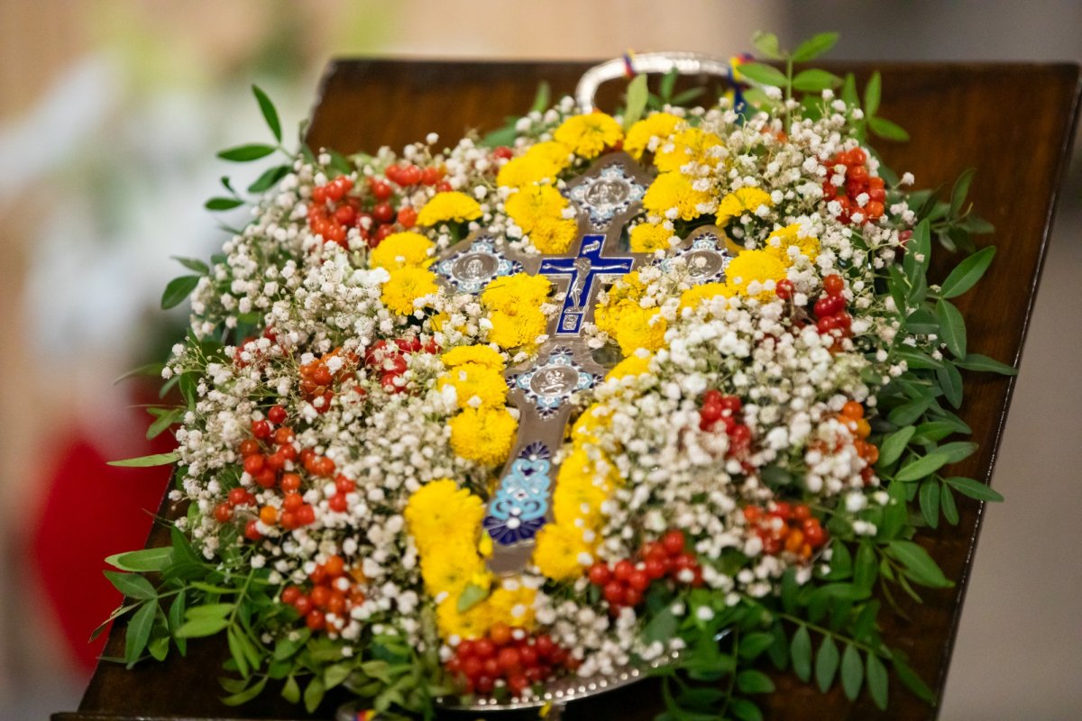 Fidelitate față de o familie de sfinți martiri în Capitală  268957