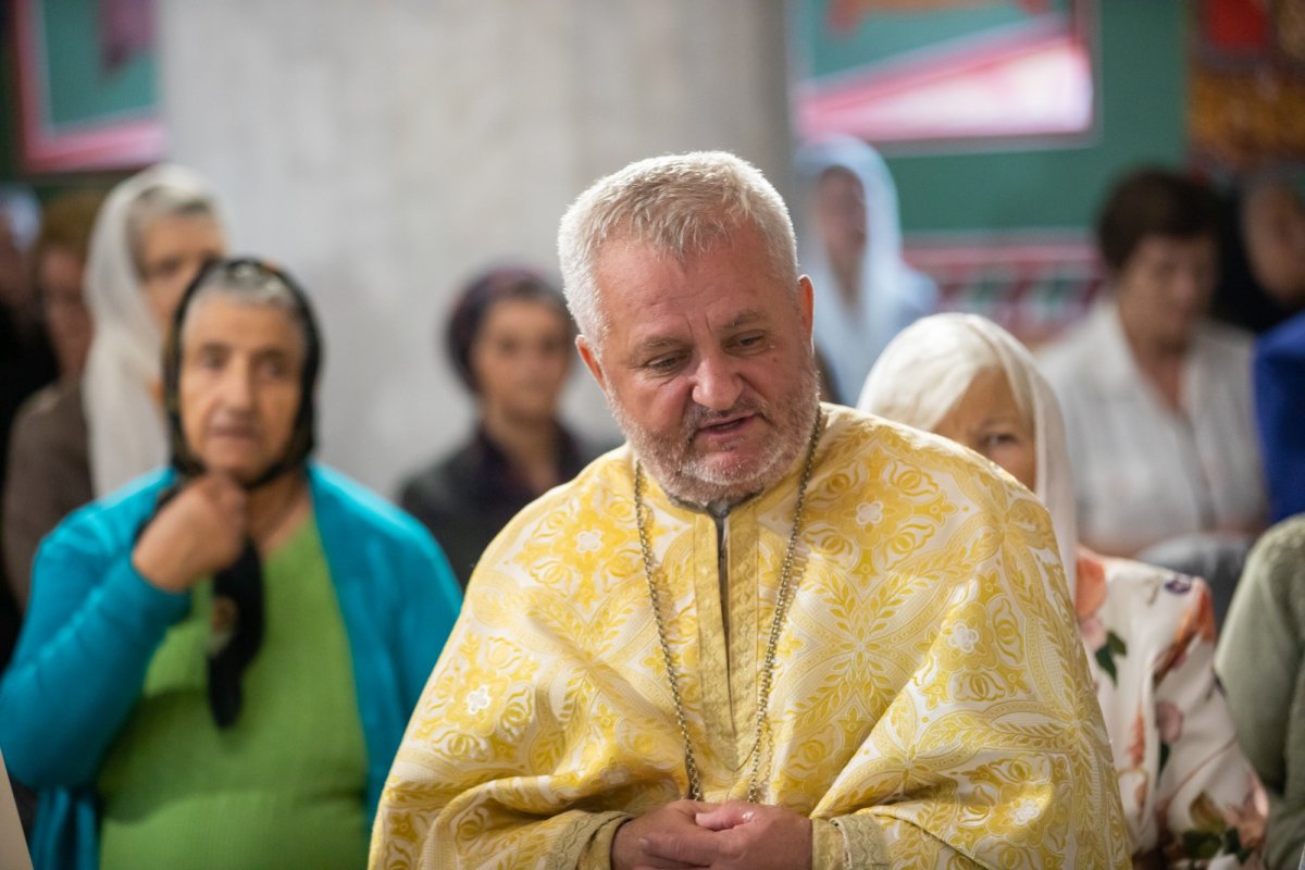 Fidelitate față de o familie de sfinți martiri în Capitală  268976