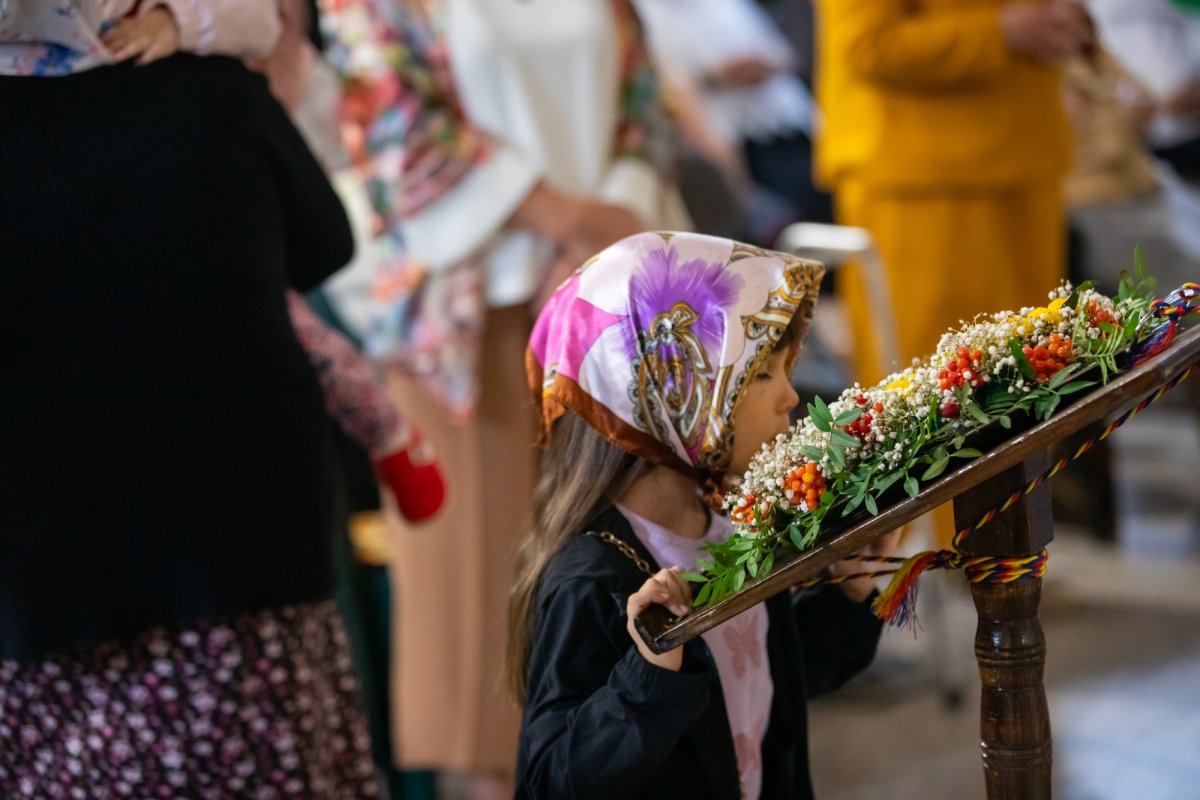 Fidelitate față de o familie de sfinți martiri în Capitală  268981