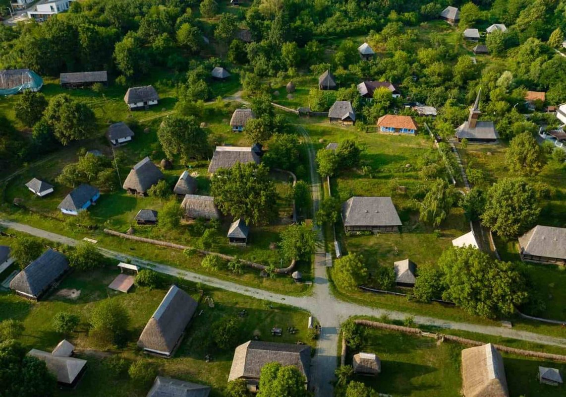 Tezaurele umane vii din Maramureș, omagiate la Baia Mare 268748