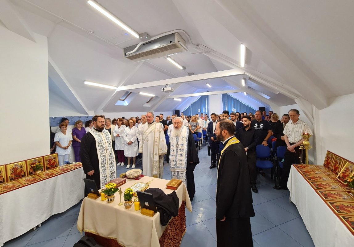 Vizită pastorală la Clinica Medicală III din Cluj-Napoca 268793