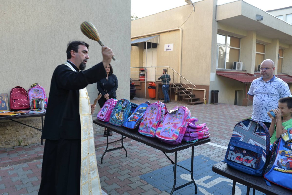 Sprijin la început de an școlar pentru 300 de elevi din sectorul 6 al Capitalei 269037