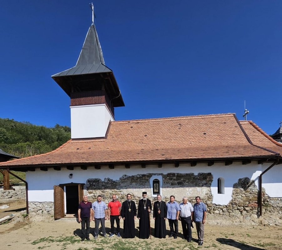 Vizită arhierească în Parohia Bucerdea Vinoasă, Alba 269015