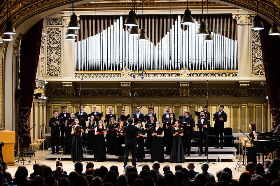 Medicul Tudor Ionescu, un dirijor șlefuitor de voci 269041