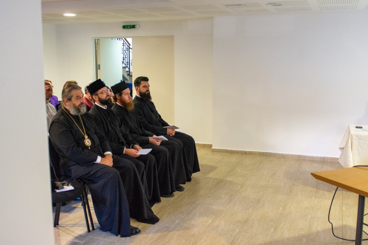 Doi noi doctori la Facultatea de Teologie Ortodoxă din Iași 269229