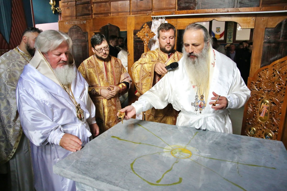 Sfințirea paraclisului Seminarului „Sfântul Ioan Iacob” din Dorohoi 269254