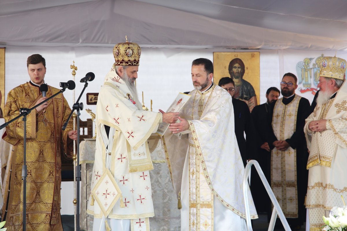 Sfințirea paraclisului Seminarului „Sfântul Ioan Iacob” din Dorohoi 269265