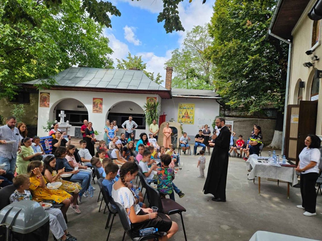 Părinții și copiii, uniți în fața pericolelor nevăzute 269315