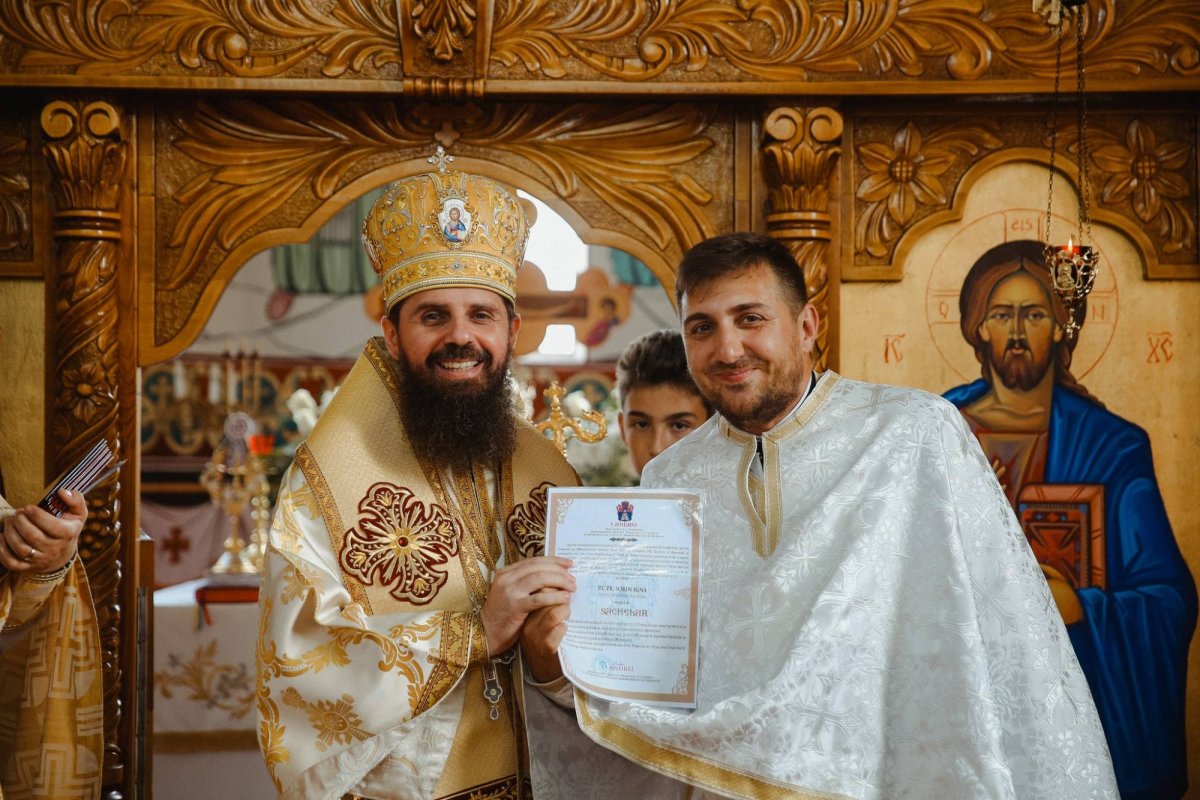 Binecuvântare pentru comunitatea parohială din Sântioana, județul Cluj 269533