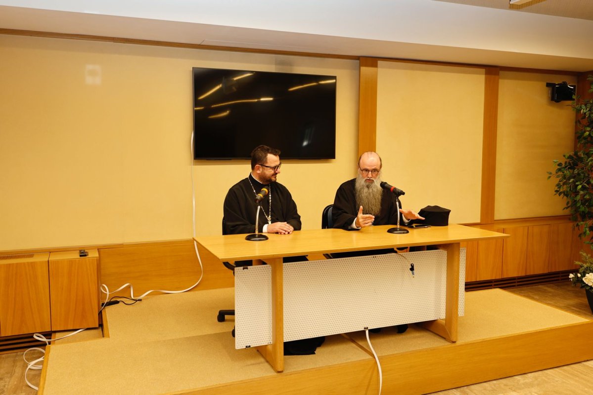 Cursuri pentru obținerea gradelor profesionale pentru clericii din diaspora europeană 269601