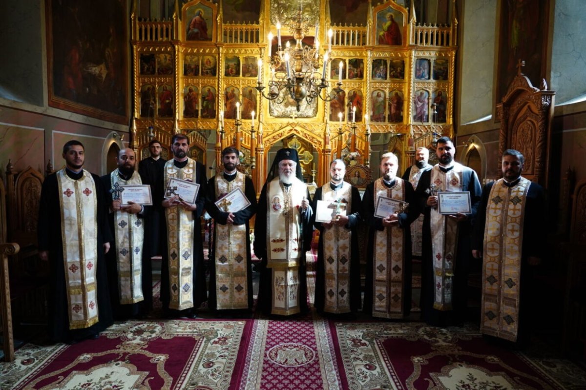 Hirotesii de duhovnici în Arhiepiscopia Târgoviștei 269512