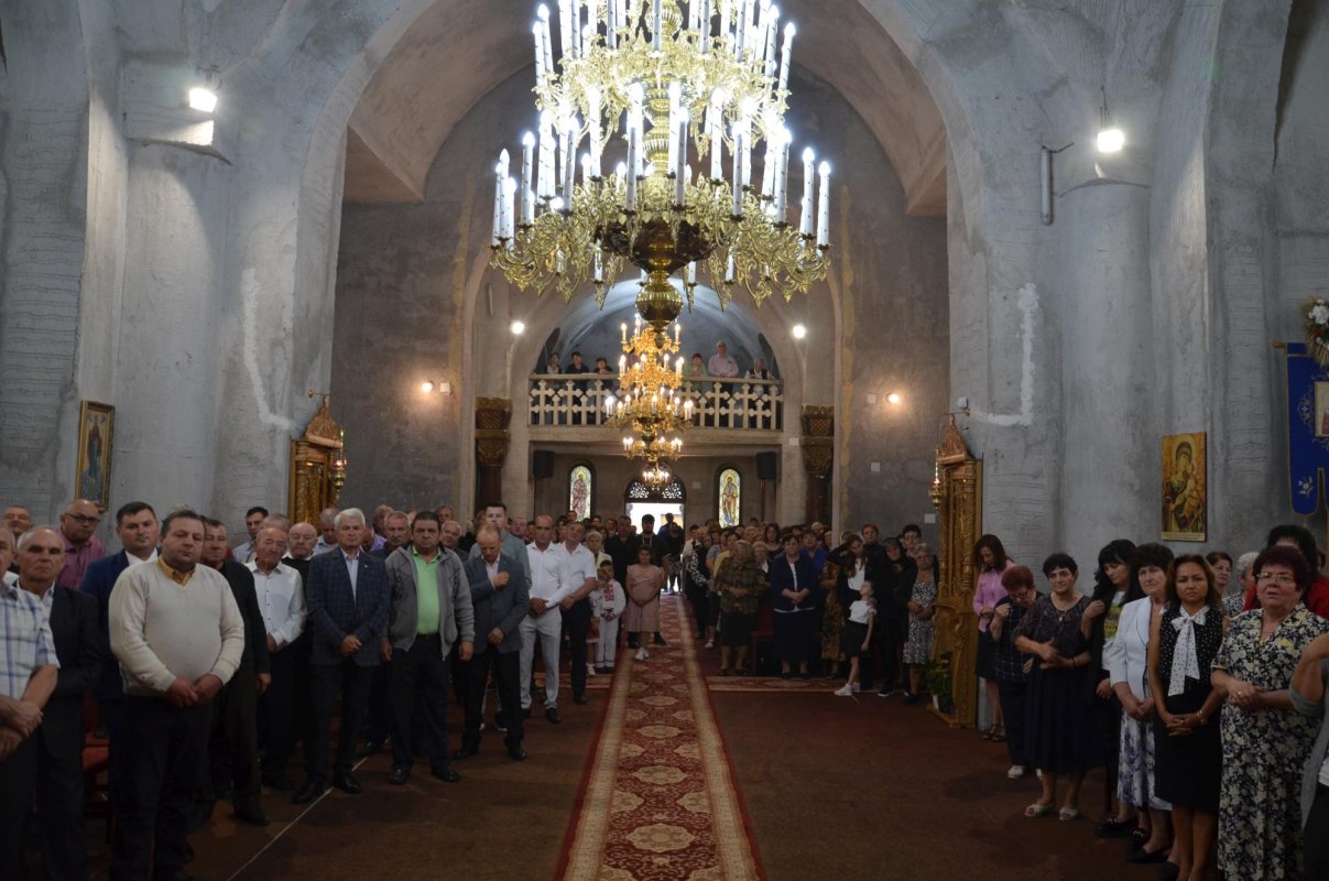 Parohia bihoreană Salonta II, aşezată sub ocrotirea Maicii Domnului 269530