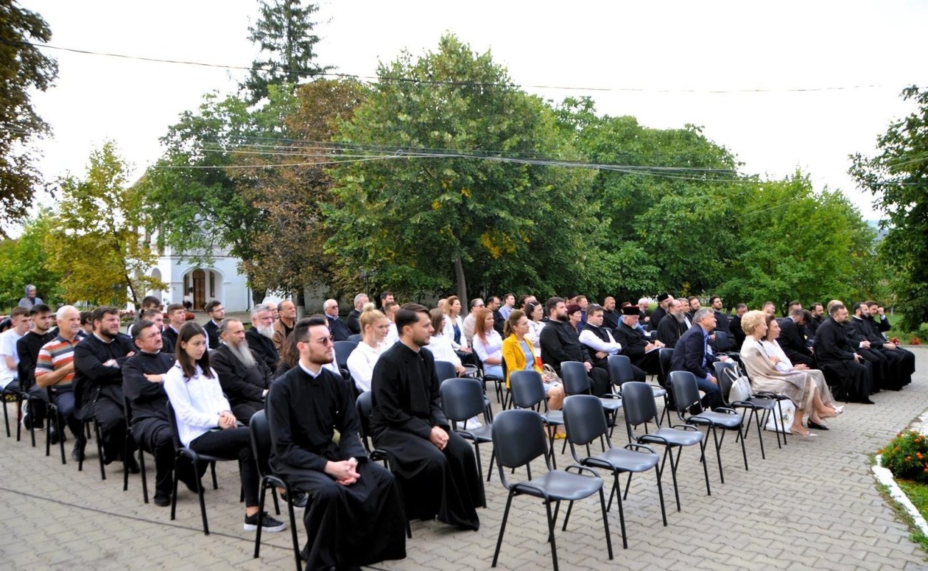 Simpozionul național „Dimitrie Cantemir, cărturar și erudit spirit european” 269515