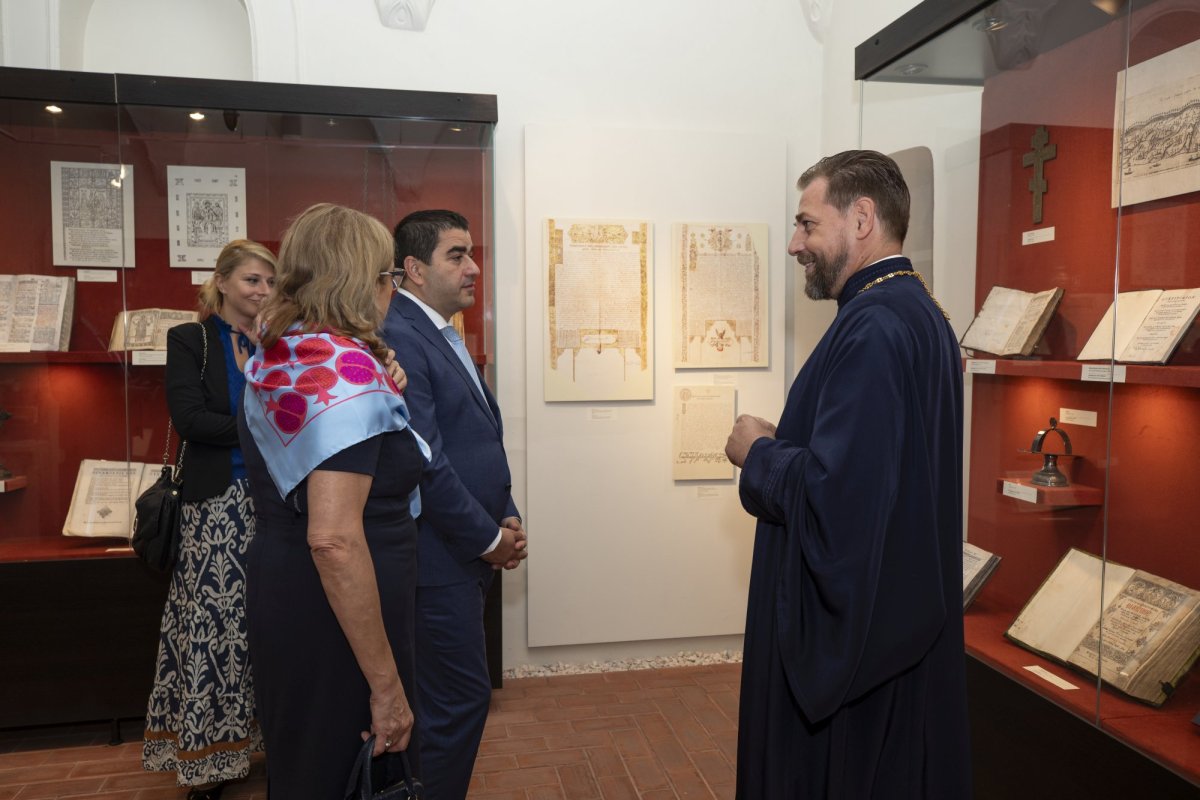 Președintele Parlamentului Georgiei în vizită la Mănăstirea Antim din București  269644