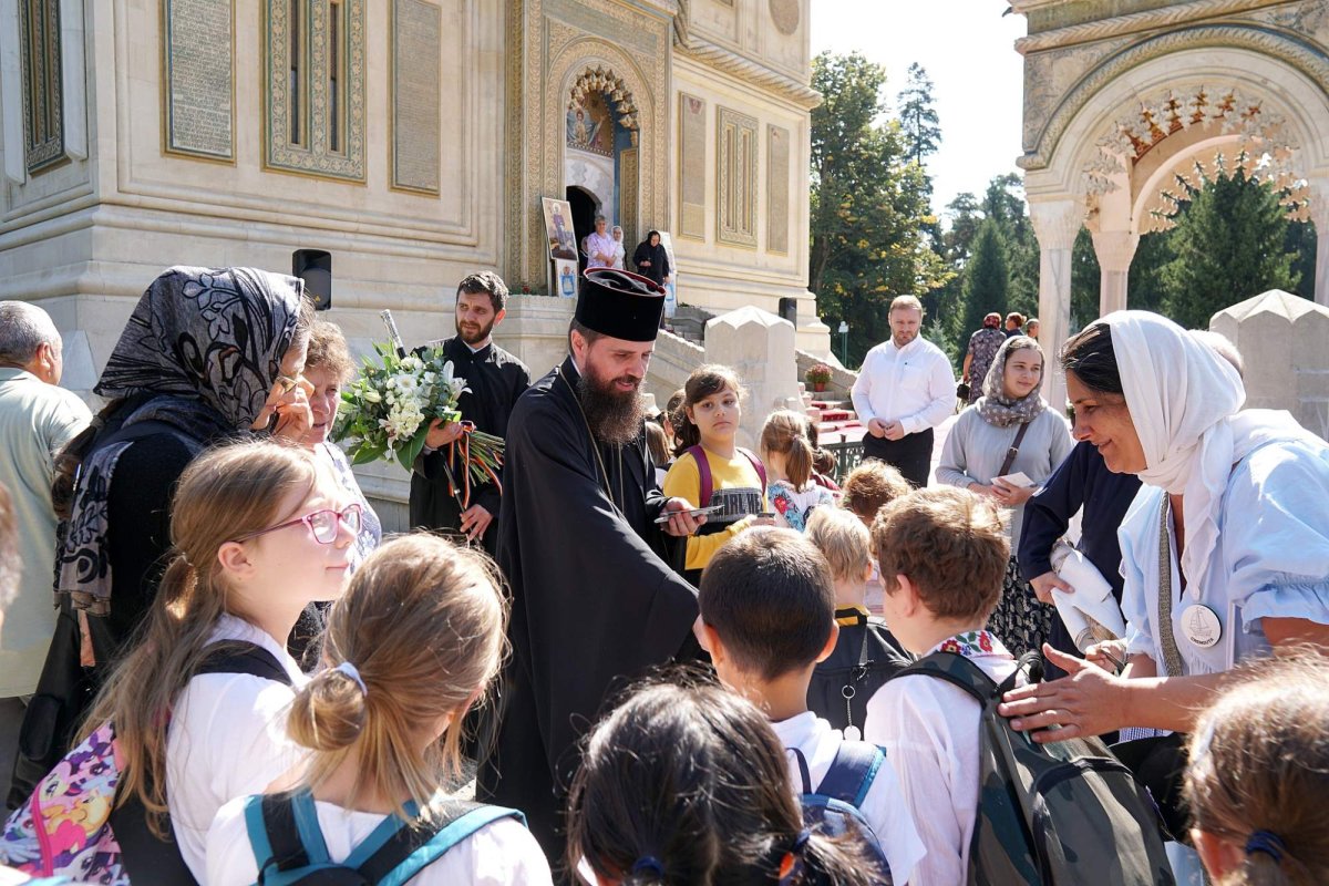 Sfântul Neagoe Basarab cinstit la ctitoria lui legendară  269650