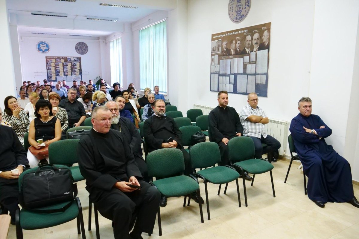 Conferință și consfătuiri pentru cadrele didactice de religie şi teologie 269848