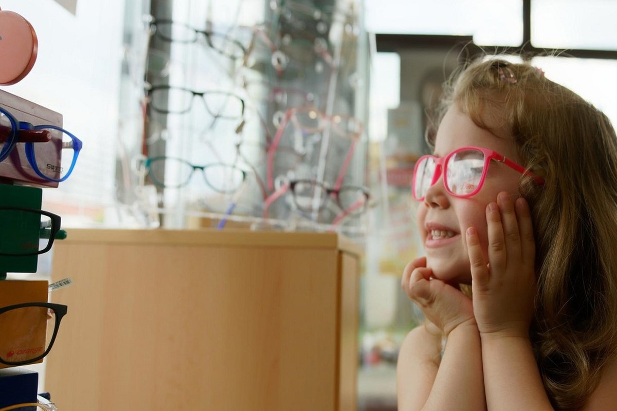 Miopia, una dintre cauzele dificultăților de învățare 269823