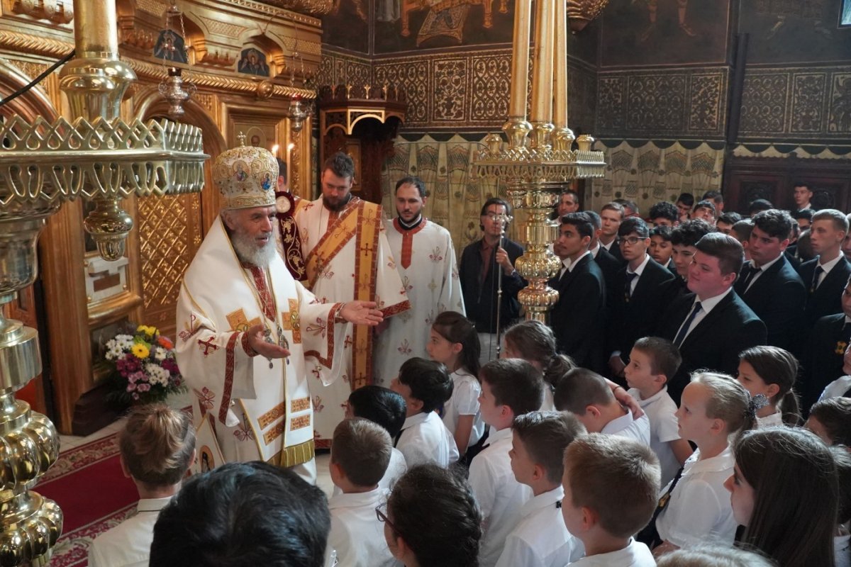 Moment aniversar în Arhiepiscopia Dunării de Jos 269864