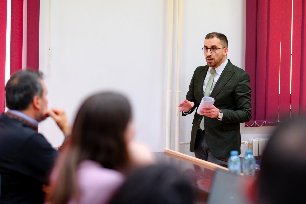 Teză de doctorat despre raportul dintre oratoria clasică și discursul pastoral 269838