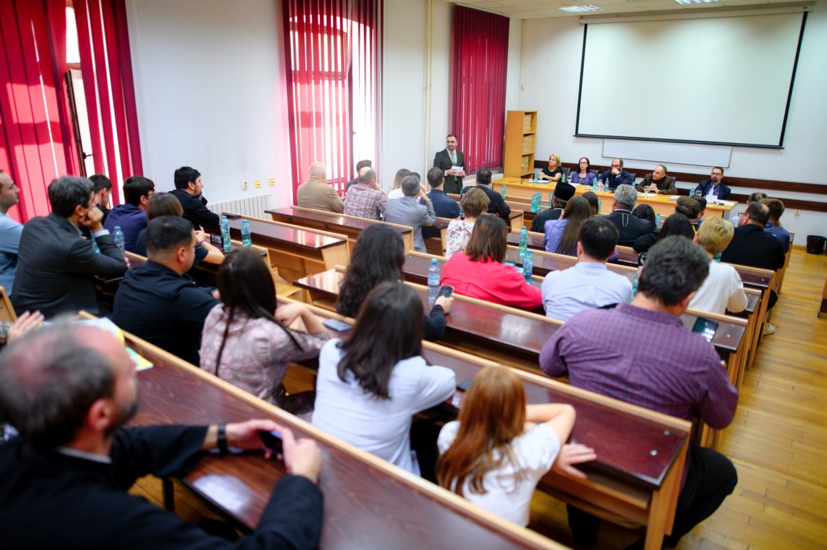 Teză de doctorat despre raportul dintre oratoria clasică și discursul pastoral 269839