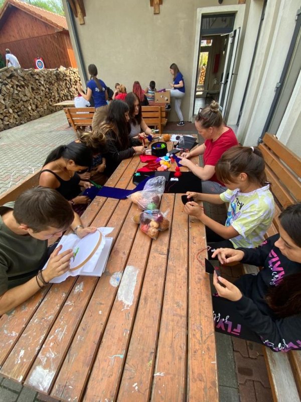 Tabără socială pentru copii și tineri din Beclean 269978