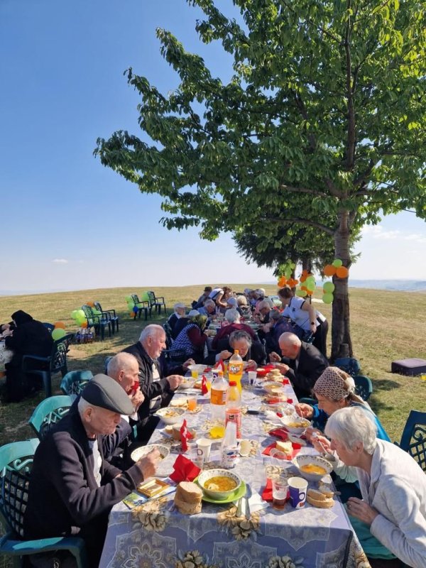 Beneficiarii Centrului „Cuvioasa Nazaria” au sărbătorit Ziua Internațională a Persoanelor Vârstnice  270267