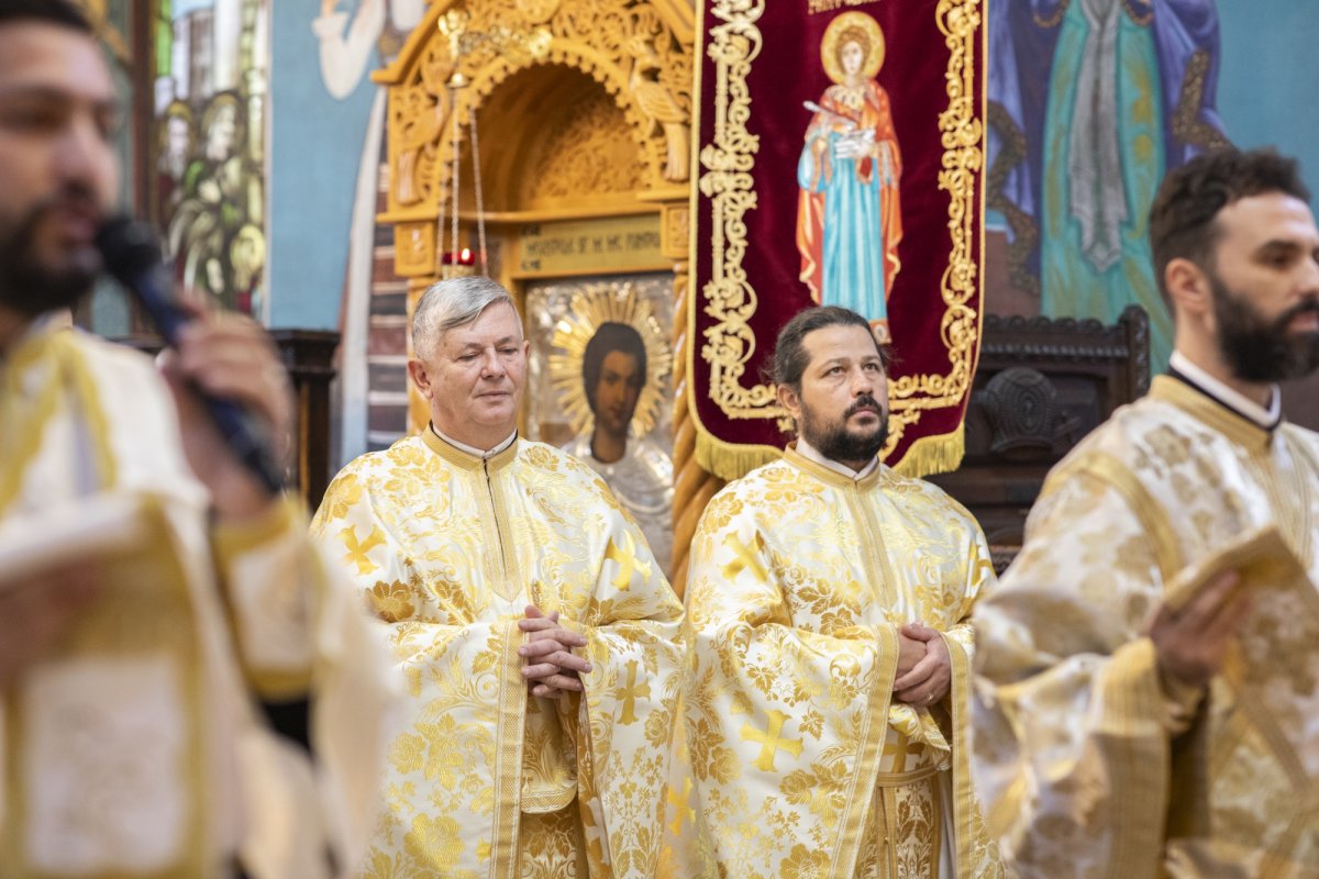 Bucuria prezenței Sfântului Gheorghe într-o parohie bucureșteană 270202