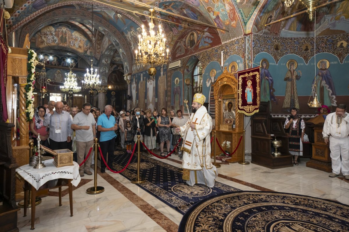 Bucuria prezenței Sfântului Gheorghe într-o parohie bucureșteană 270210