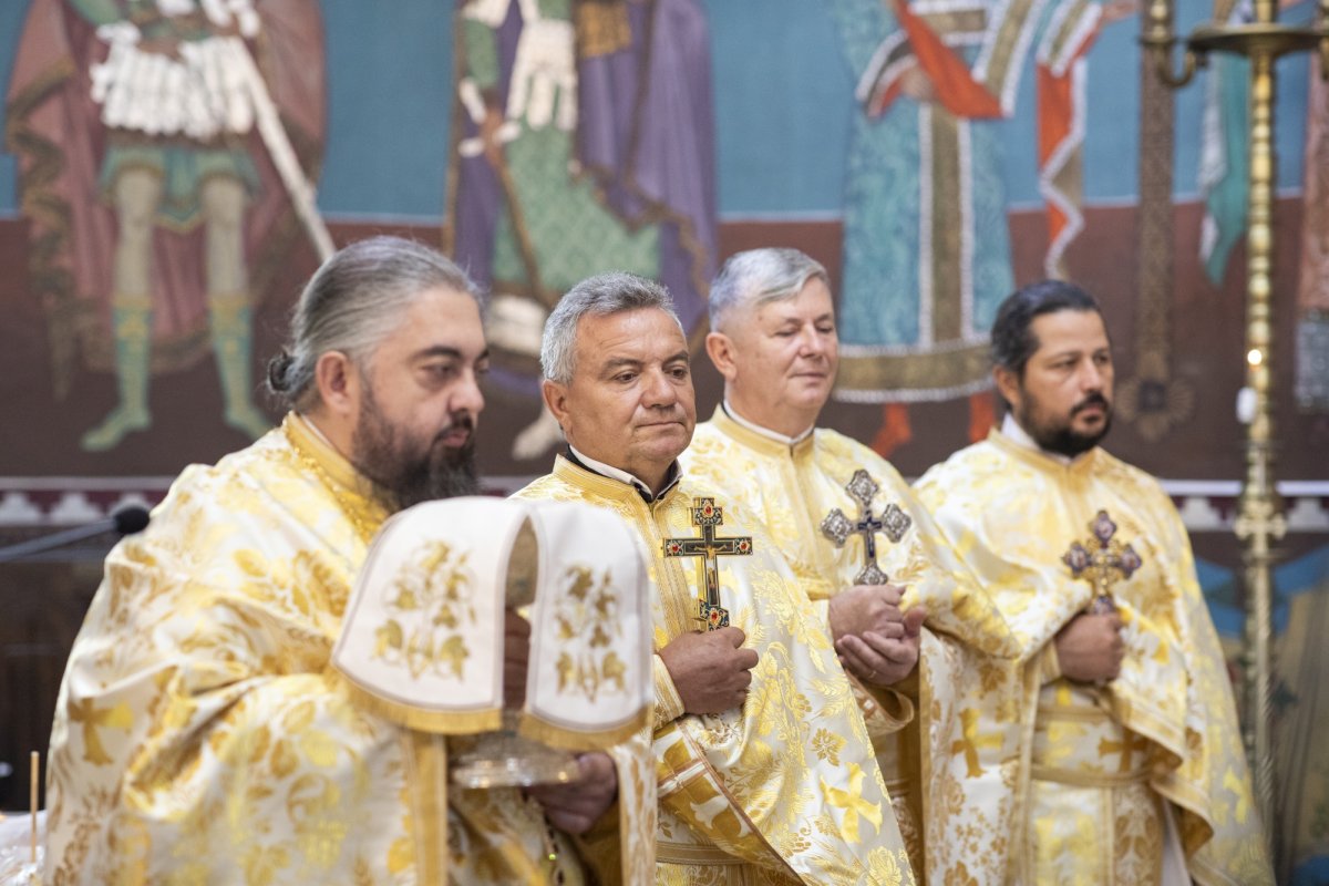 Bucuria prezenței Sfântului Gheorghe într-o parohie bucureșteană 270231