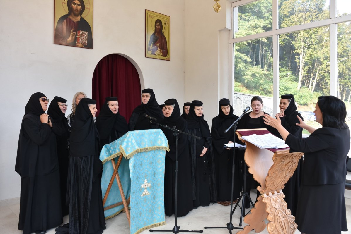 Hramul Mănăstirii „Acoperământul Maicii Domnului” de la Florești 270291