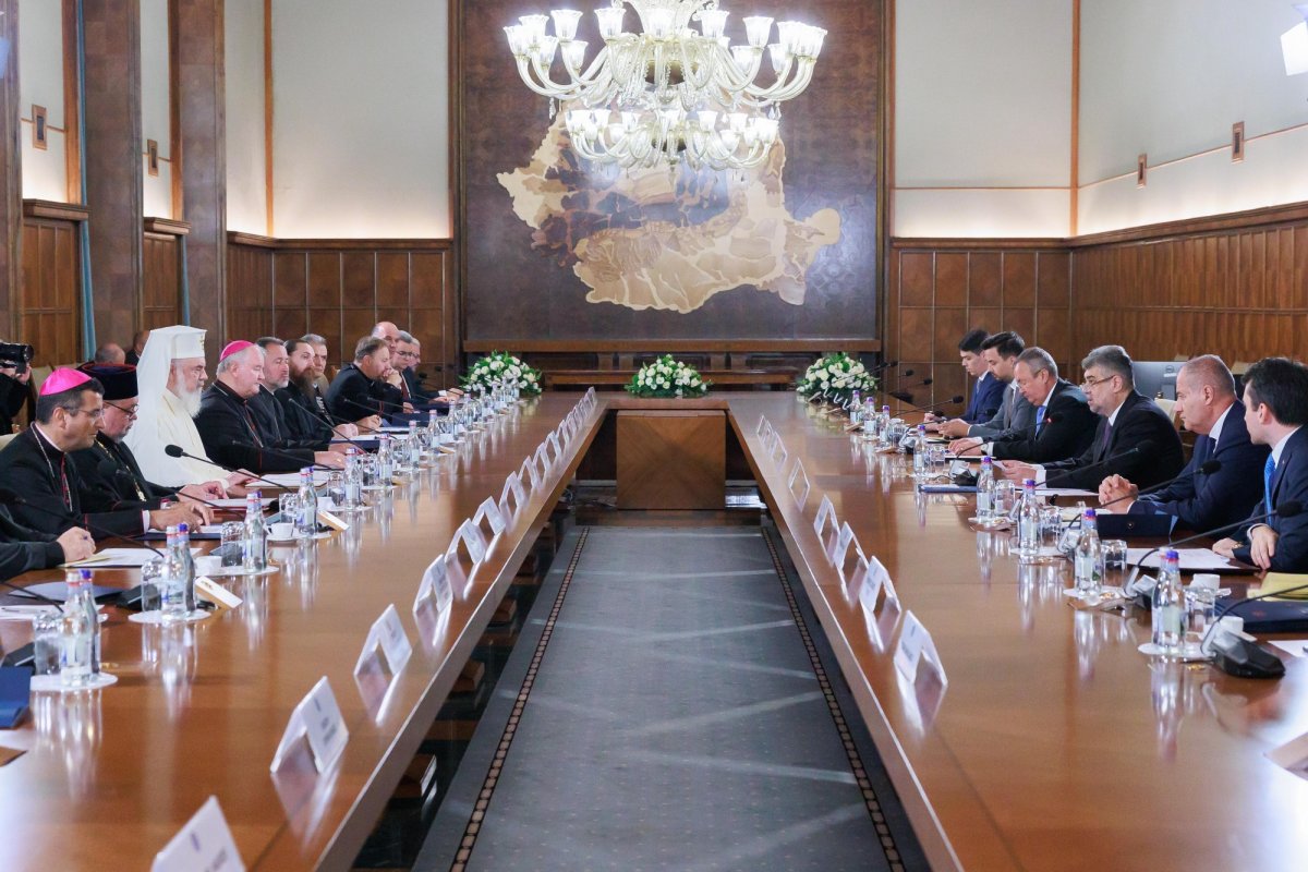 Întâlnire a premierului României cu reprezentanții cultelor religioase 270343