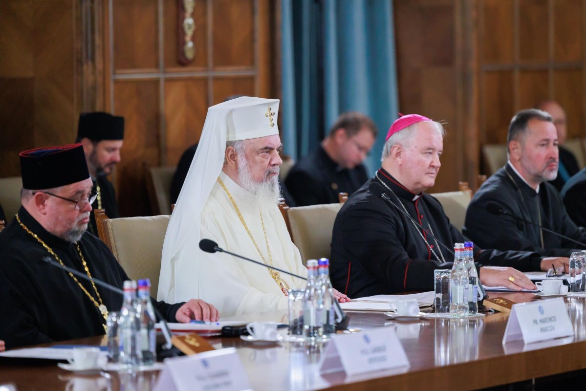 Întâlnire a premierului României cu reprezentanții cultelor religioase 270346