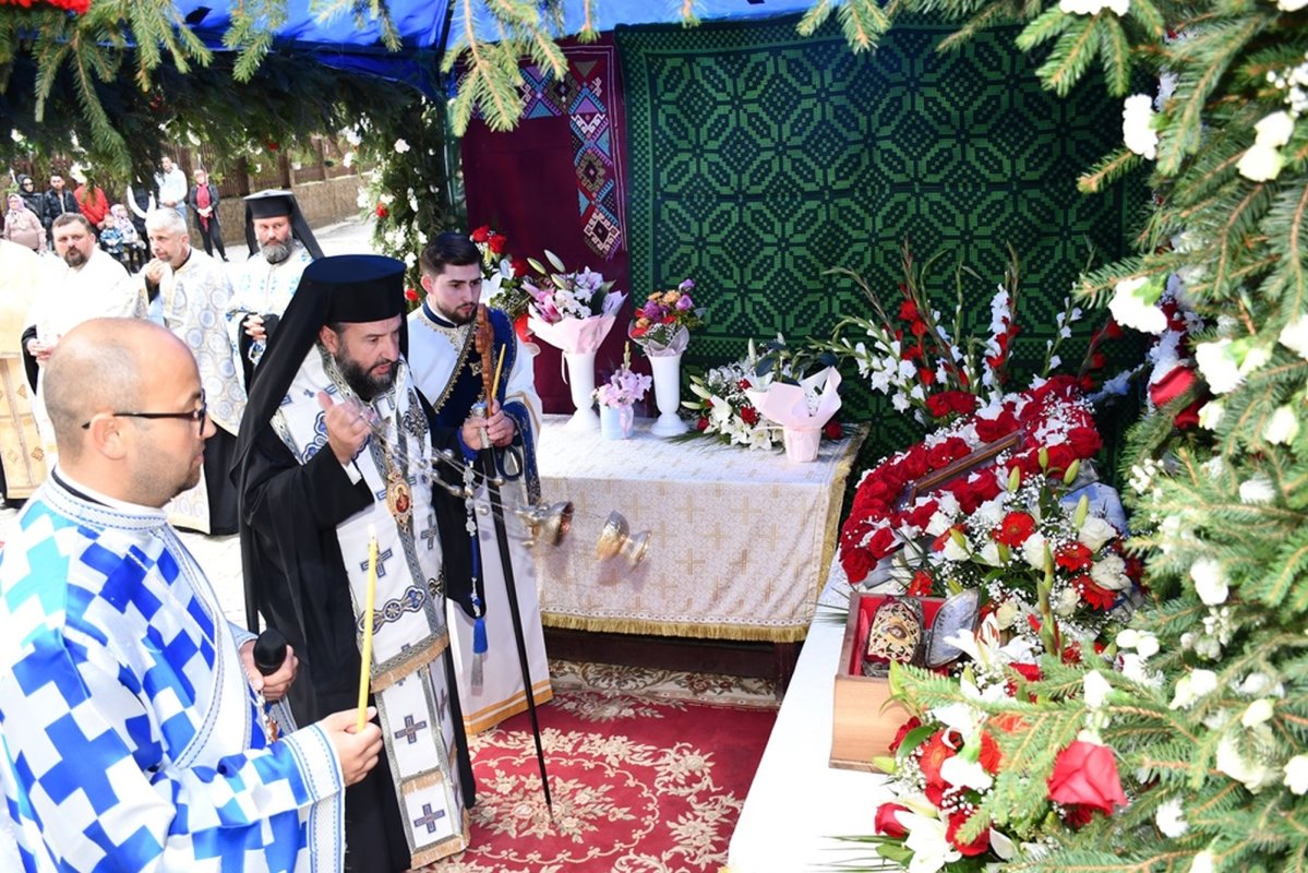 Sărbătoarea „Acoperământul Maicii Domnului” în Episcopia Caransebeșului 270401