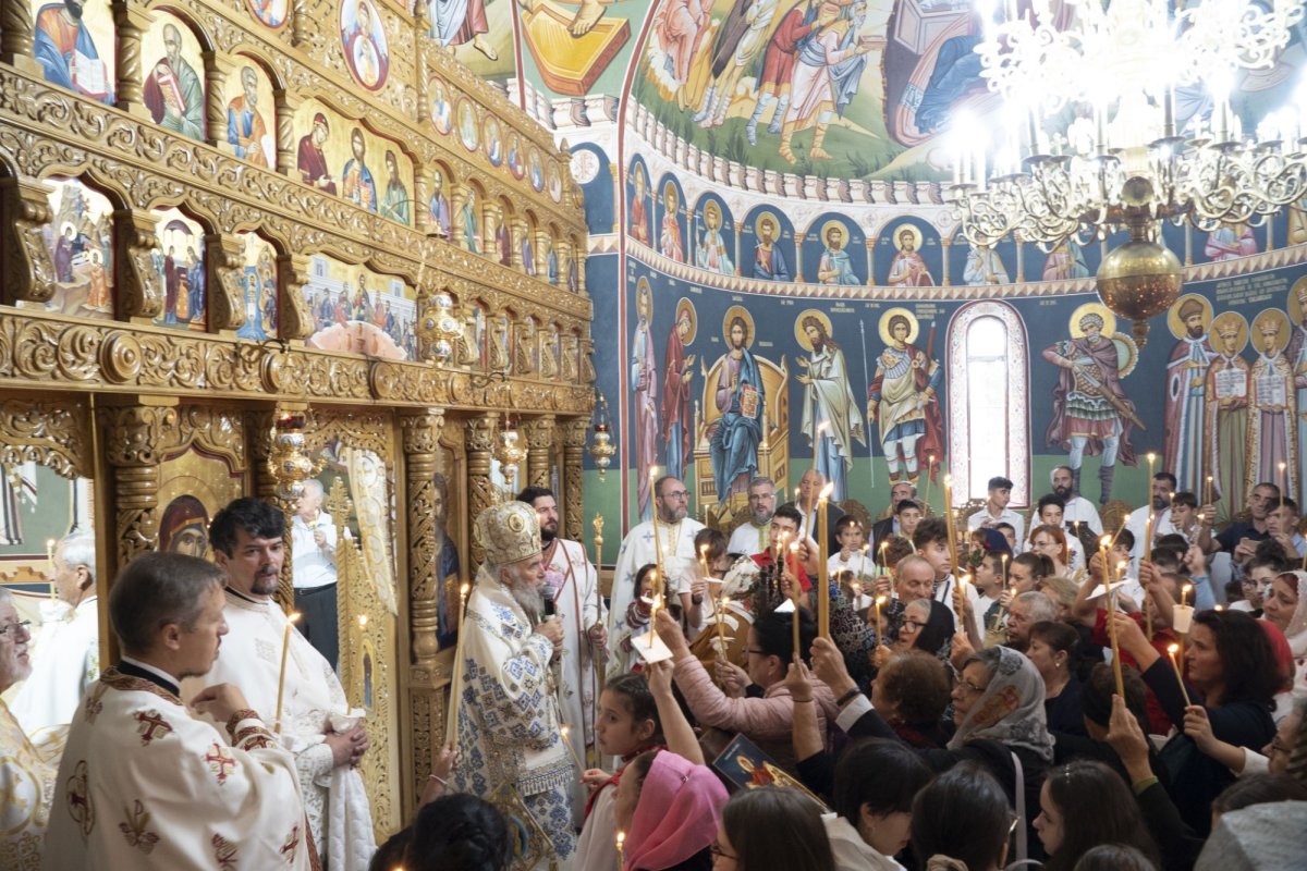 Sfinţirea Bisericii „Sfânta Cruce” din orașul Brăila 270325