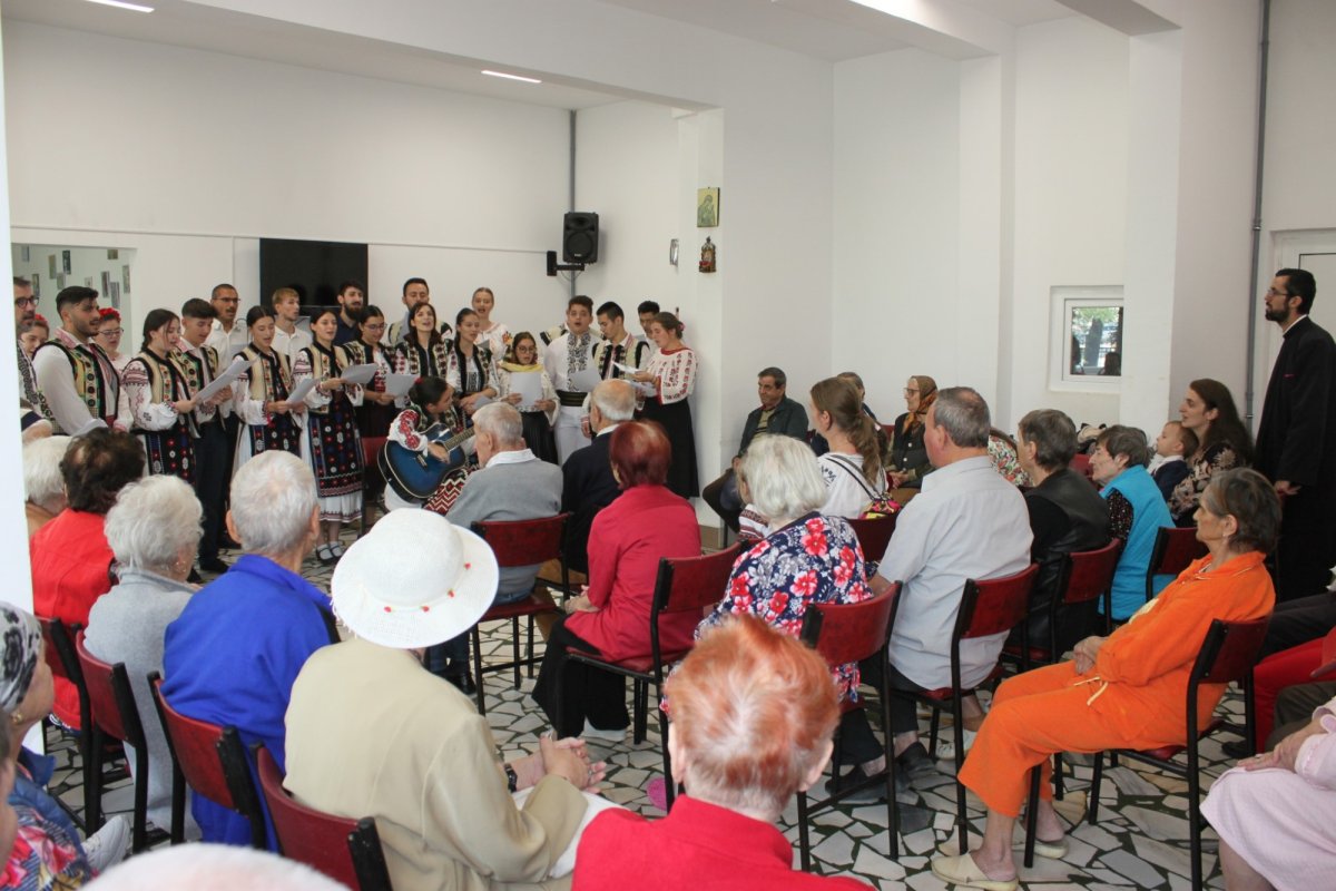 Deschiderea anului universitar și activități filantropice în Eparhia Dunării de Jos 270577