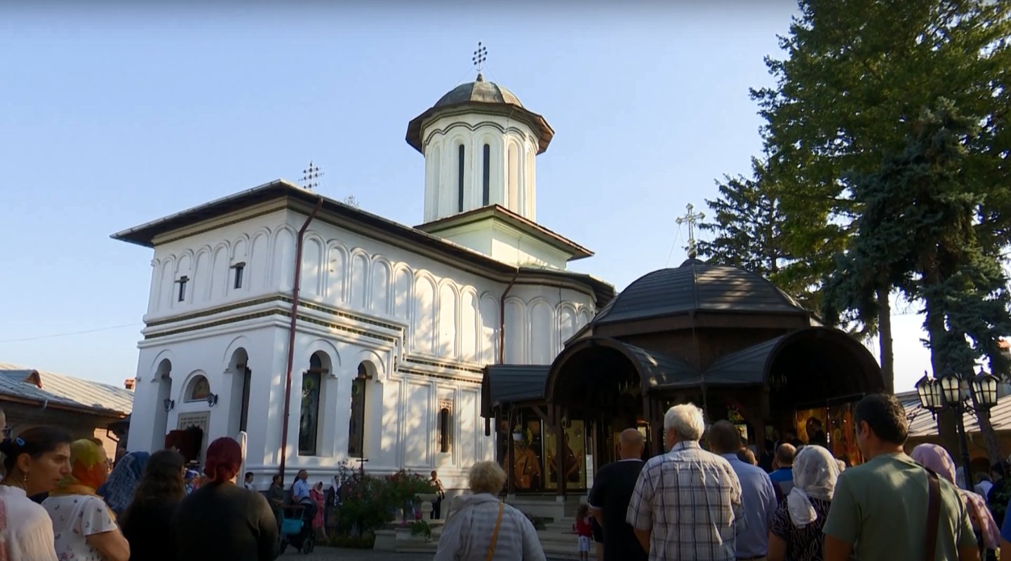 Hramul Altarului de vară al Mănăstirii Plumbuita 270541