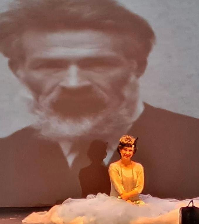 „Am ajuns mai aproape de Dumnezeu prin artă” 271007