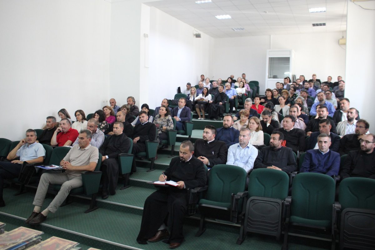 Consfătuirile județene ale profesorilor de religie din județul Gorj 270968