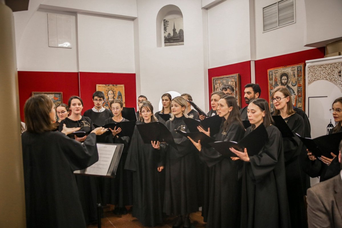 Evocarea Episcopului Vasile Flueraș și dublă lansare de carte 270997