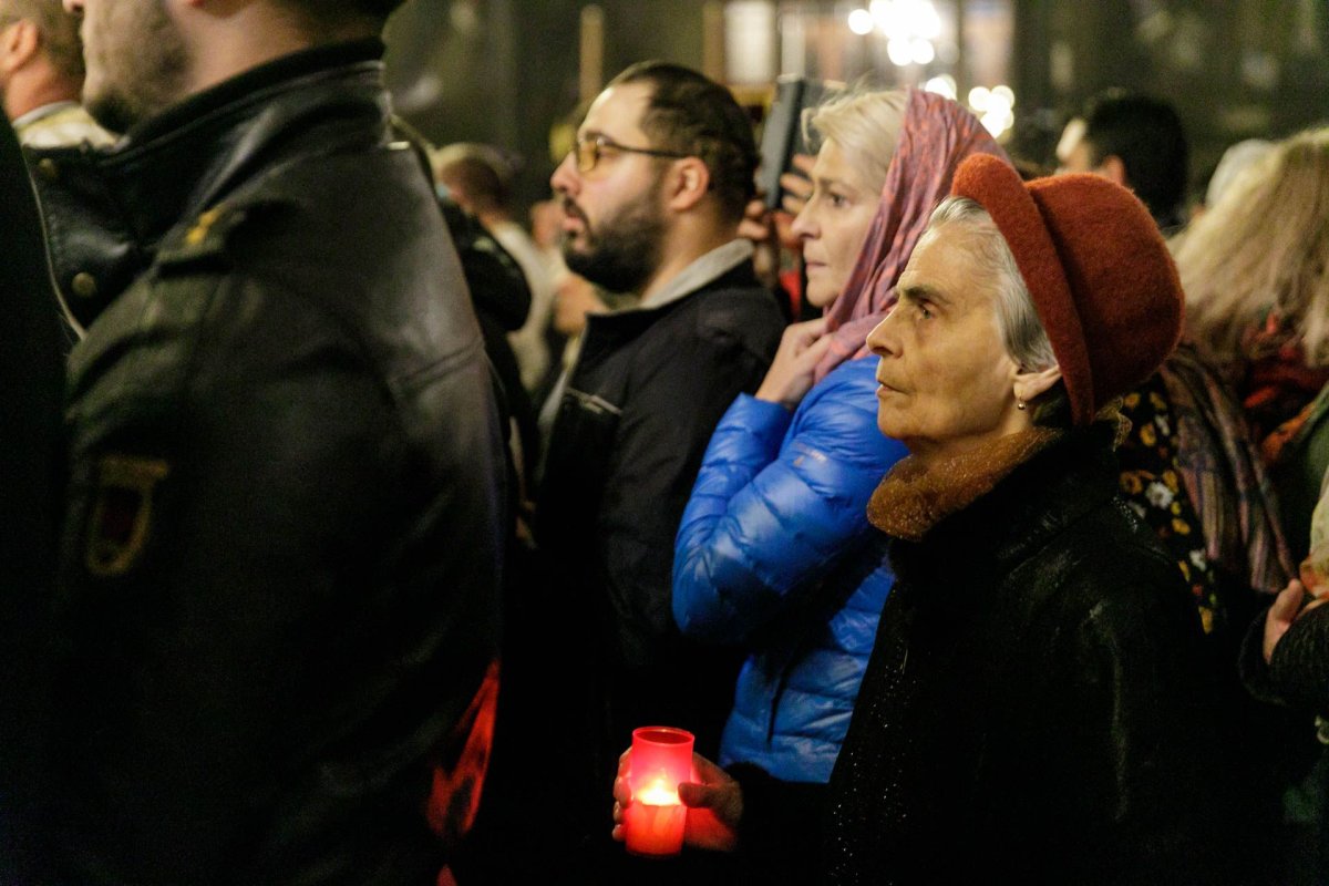 A început sărbătoarea Sfintei Parascheva de la Iași 271033