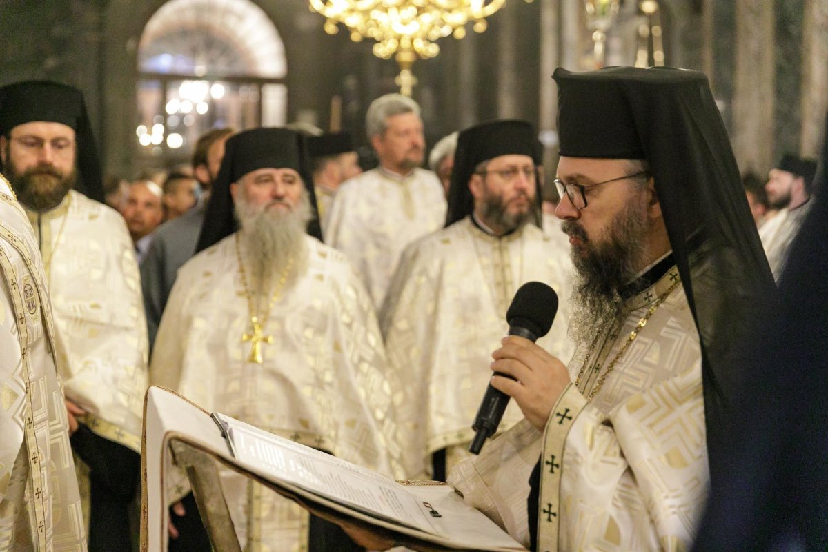 A început sărbătoarea Sfintei Parascheva de la Iași 271040