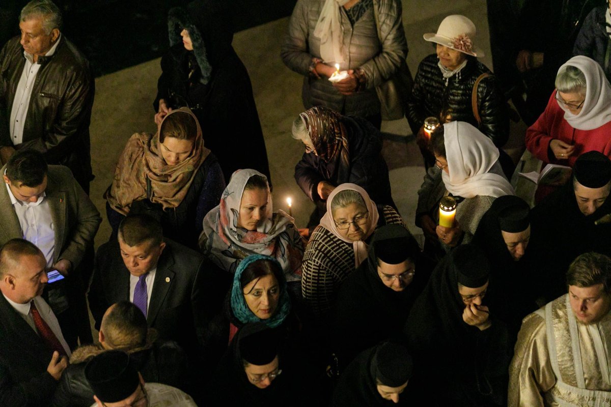 A început sărbătoarea Sfintei Parascheva de la Iași 271050