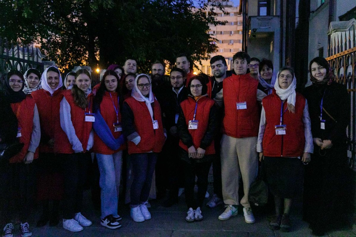 A început sărbătoarea Sfintei Parascheva de la Iași 271061