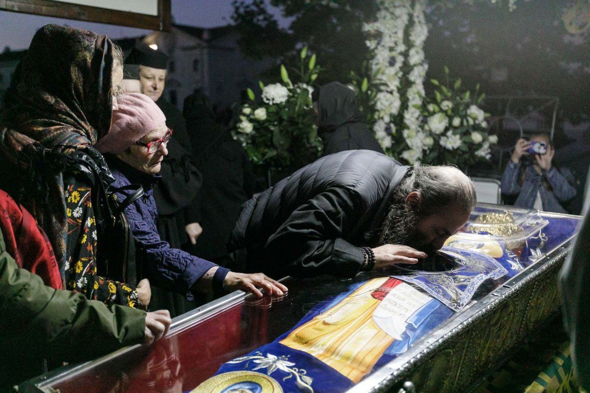 A început sărbătoarea Sfintei Parascheva de la Iași 271074