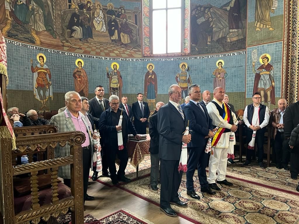 Părintele Dumitru Stăniloae comemorat în satul natal Vlădeni 271266