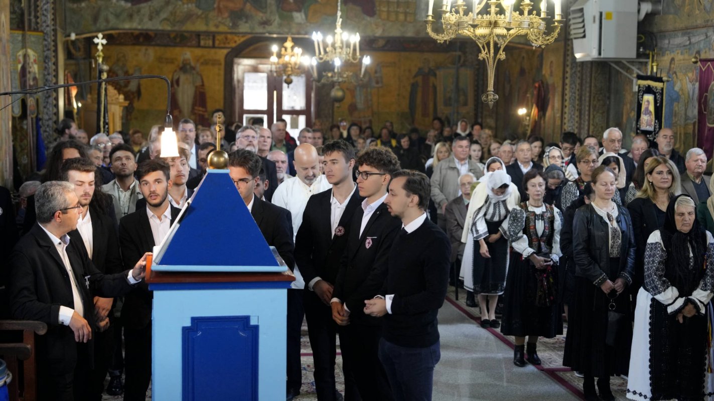 Părintele Dumitru Stăniloae comemorat în satul natal Vlădeni 271429