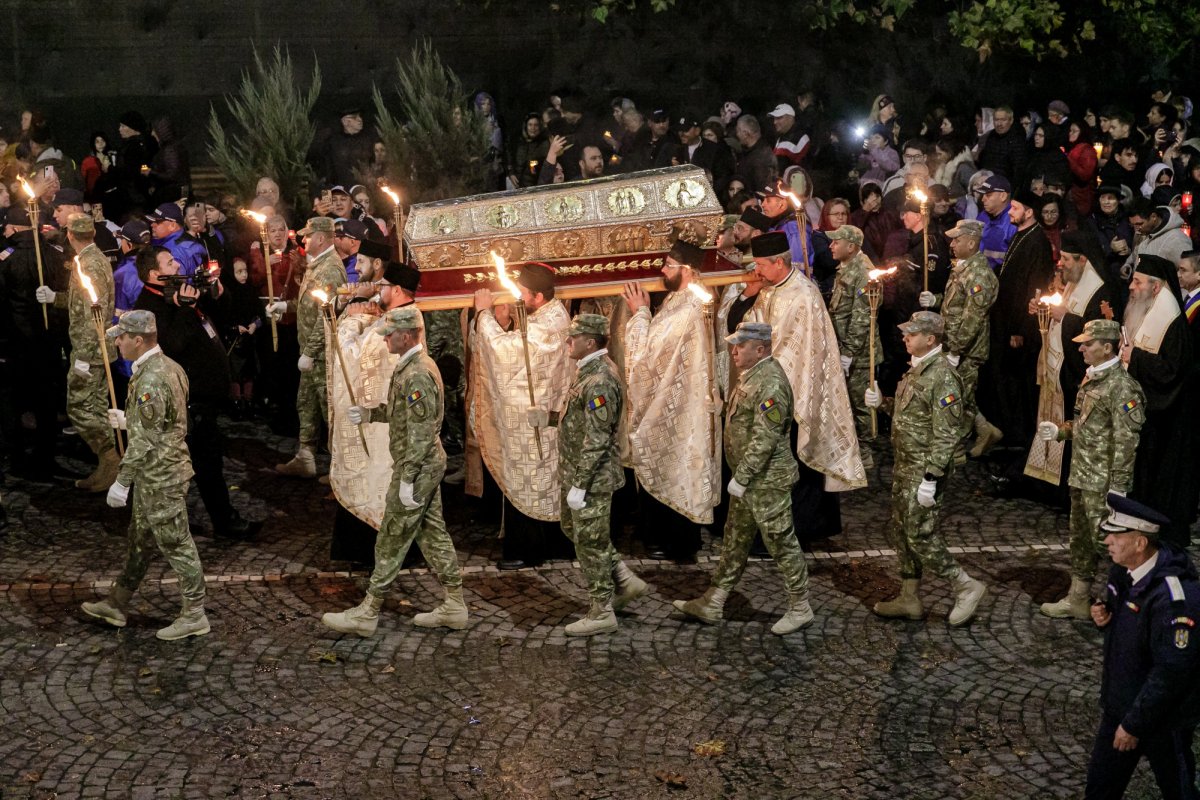 20.000 de pelerini în rugăciune, la Iași, pe „Calea Sfinților” 271355