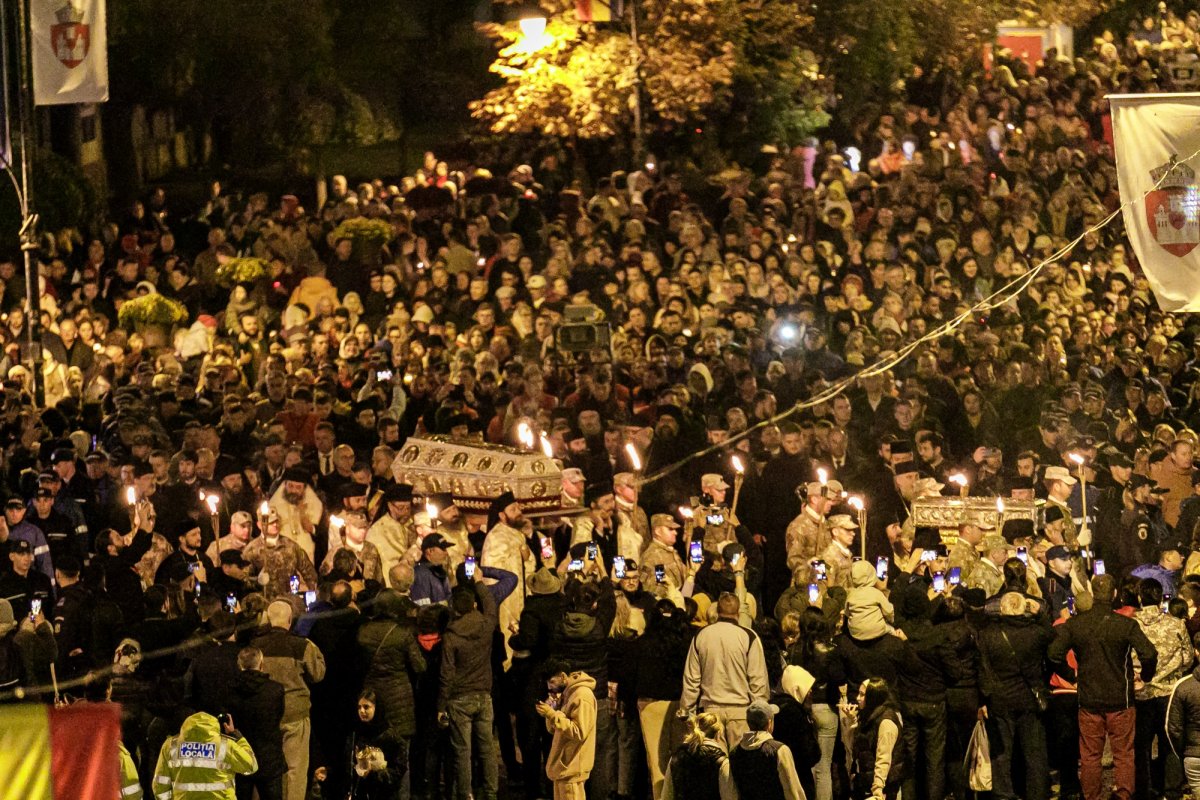 20.000 de pelerini în rugăciune, la Iași, pe „Calea Sfinților” 271370